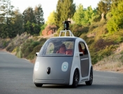 MOŽE I BEZ RUKU: Gugl izmislio automobil bez volana!