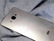 Nove fotografije Xiaomi Mi4; da li je zadnji poklopac od metala ili plastike?