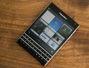 BlackBerry lansirao novi smartfon neobičnog oblika